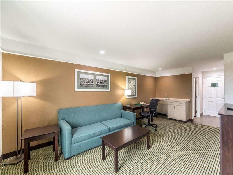 Quality Inn & Suites Seaworld North San Antonio Eksteriør billede