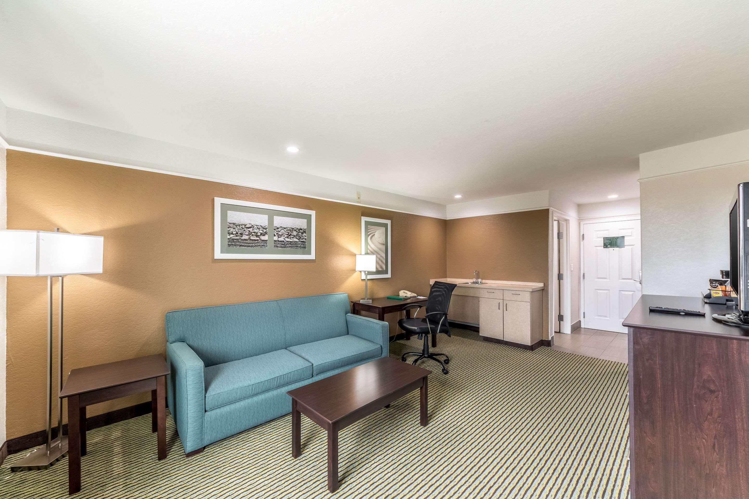 Quality Inn & Suites Seaworld North San Antonio Eksteriør billede