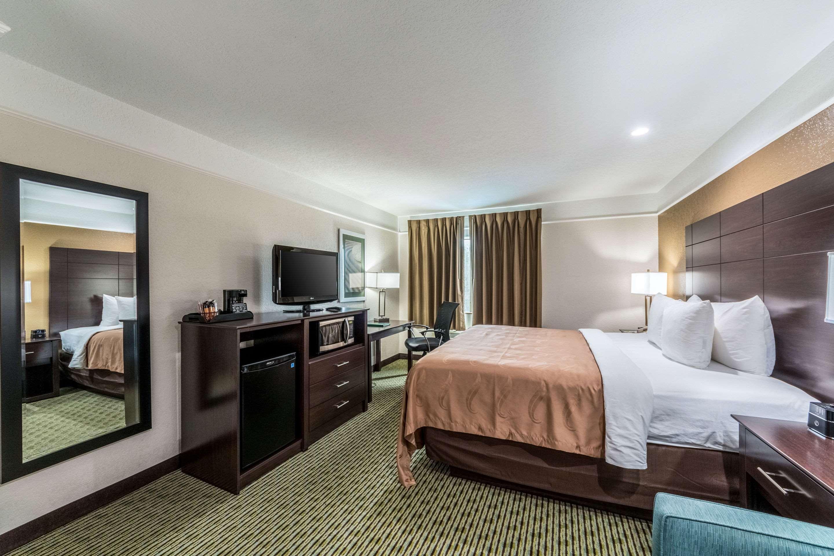 Quality Inn & Suites Seaworld North San Antonio Eksteriør billede
